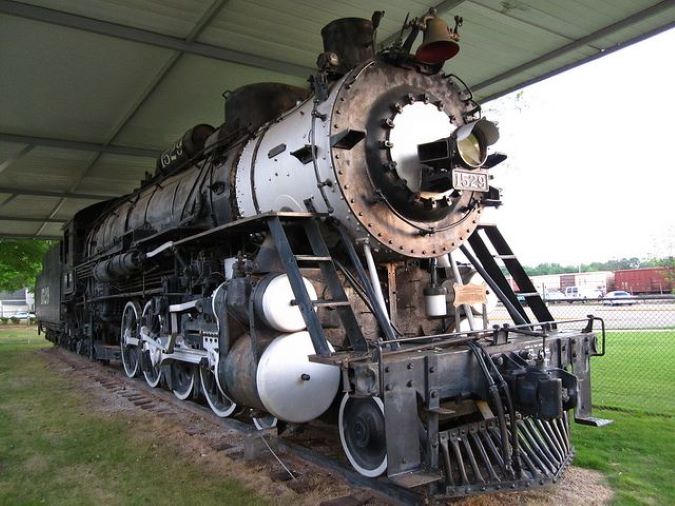 Steam engine 1529 displayed in Amory’s Frisco Park 
